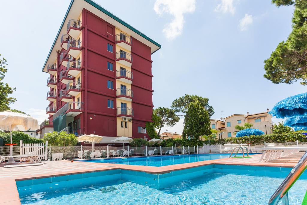 Hotel Frank Jesolo Extérieur photo