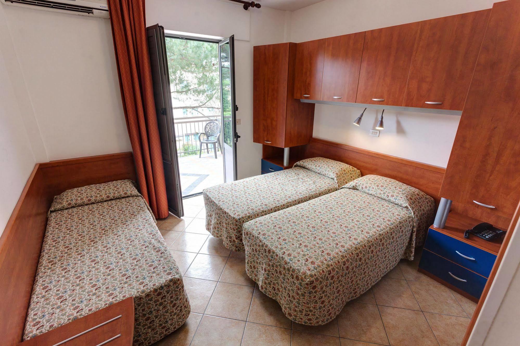 Hotel Frank Jesolo Extérieur photo