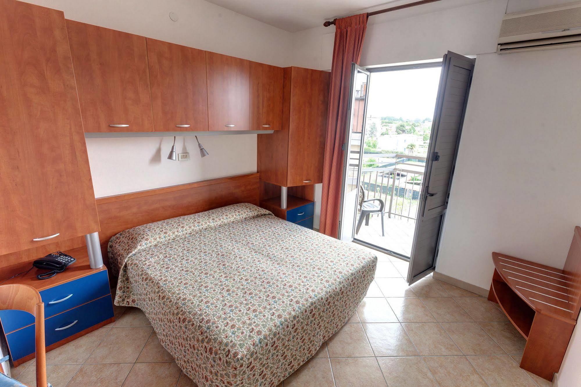 Hotel Frank Jesolo Extérieur photo